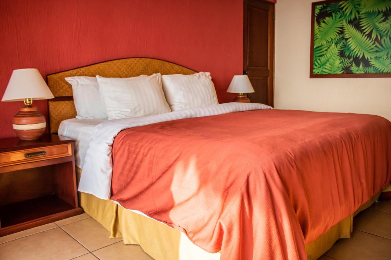 Camino Real Tikal‎ Hotel El Remate Luaran gambar